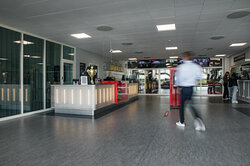 LEDVANCE PANEL 600 luminaires as ceiling illumination in the entrance area (source: LEDVANCE)