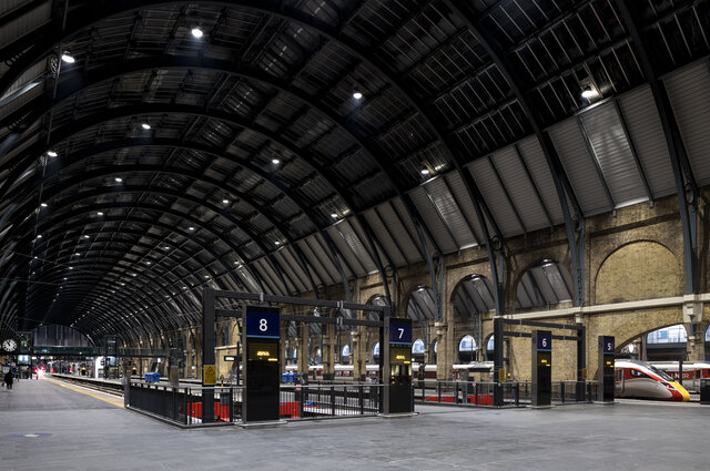Londoner Bahnhof Kings Cross senkt mit LEDVANCE  Energie-, Wartungs- und Betriebskosten 