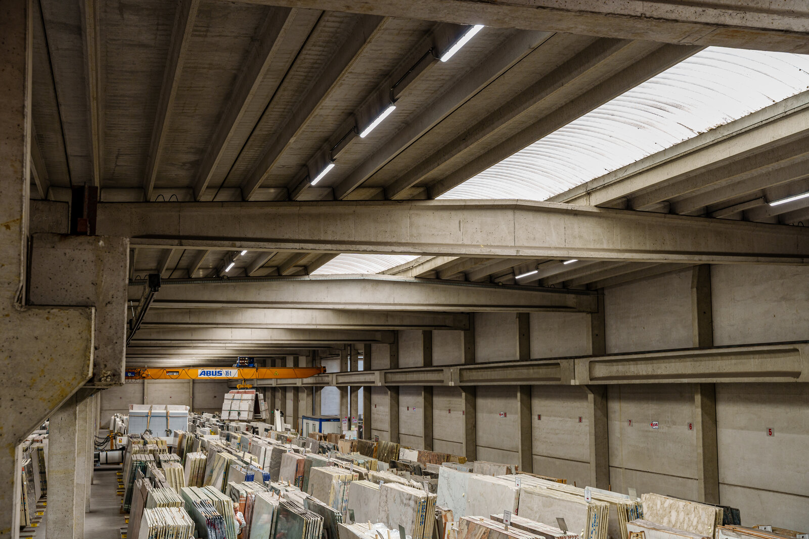 Efficient industrial deals lighting