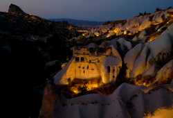 asset-13353129_photos_lighting_guvercinlik_valley_cappadocia.jpg