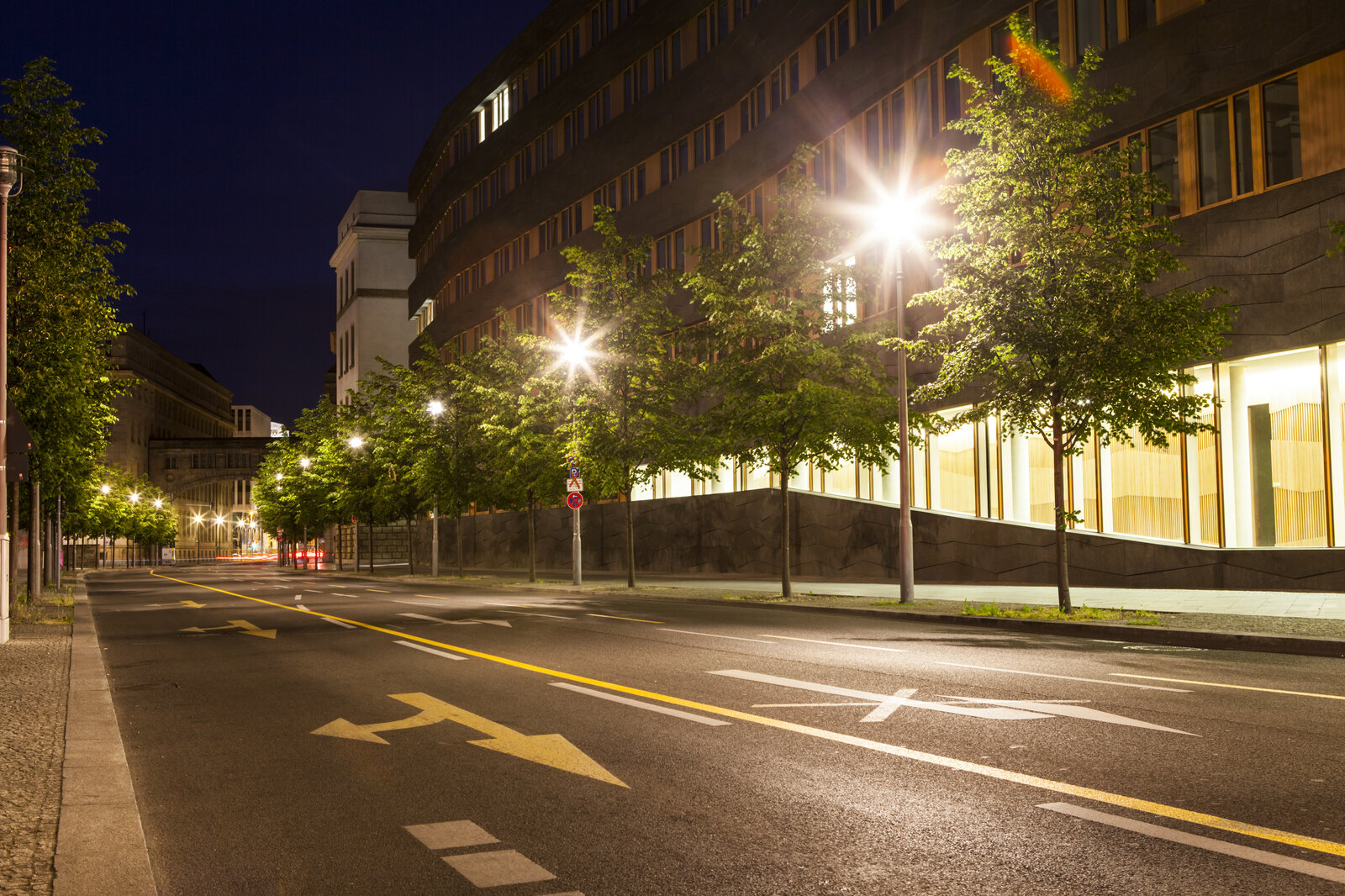 Outdoor lamps HQL LED PRO LEDVANCE
