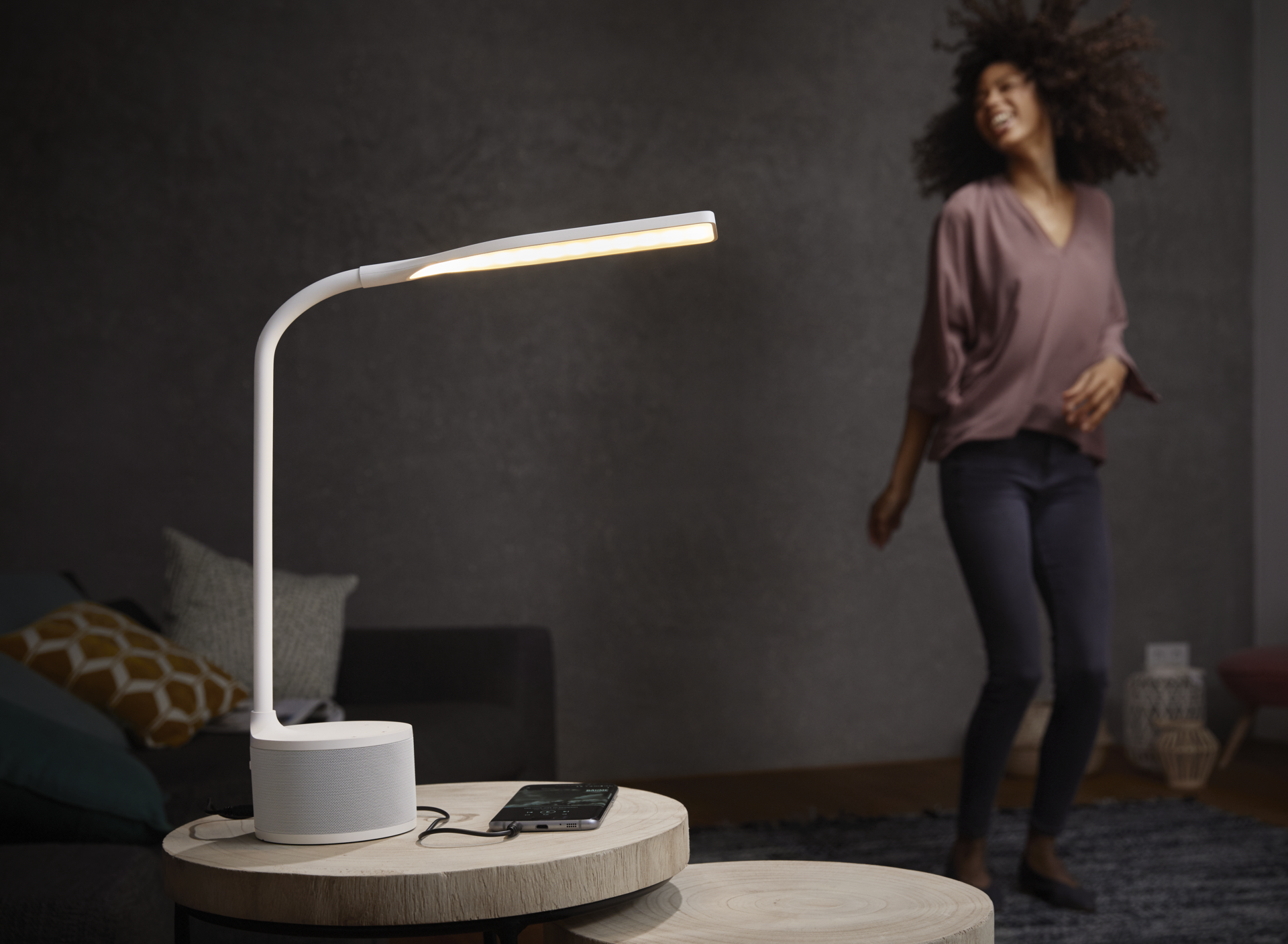 Mobile table lamps with integrated Bluetooth speaker LEDVANCE