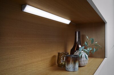 Cabinet shop led corner