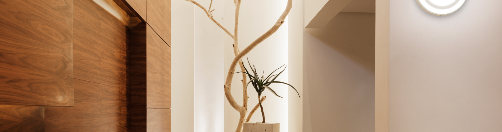 Design inviting LED hallway lighting with LEDVANCE LEDVANCE