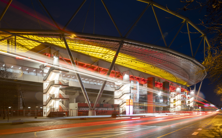 As part of the modernisation project, more than 1,000 rooms throughout the BayArena were equipped with bespoke LED lighting solutions