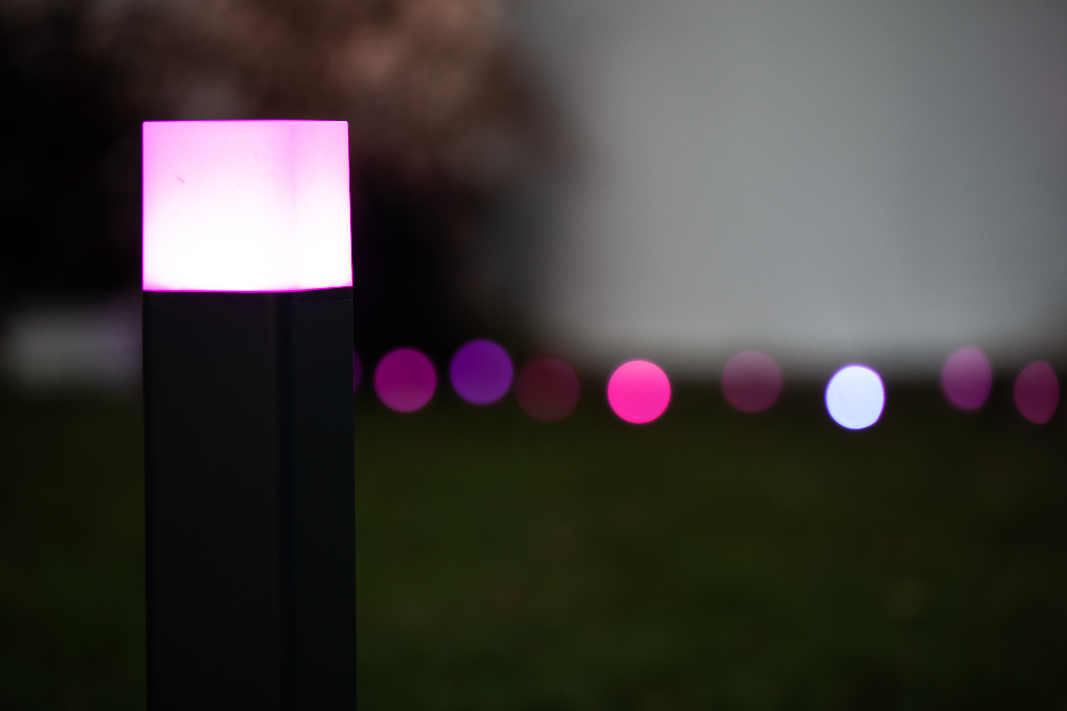 Smart Outd Wifi Cube 50cm Rgbw Dg Smart Wifi Cube 50cm Post Product Benefits Easy And Quick Installation Colorful Garden Lighting With Smart And Intelligent Control Options Combines The Functionality Of General Lighting And Mood Lighting View